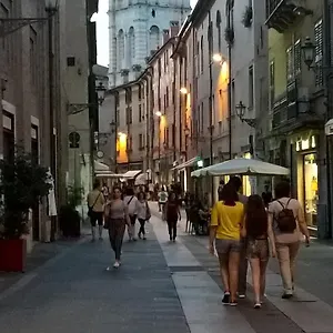 https://loro-della-citta.emilia-romagnahotels.net